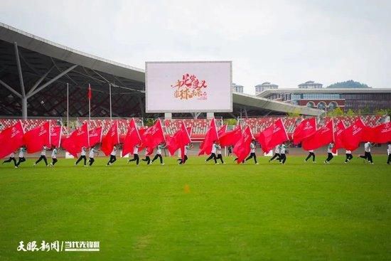 ”在电影《这个杀手不太冷静》中，米兰（马丽 饰）作为当之无愧的女主角，她的搞笑与转变都深深吸引着观众们的目光